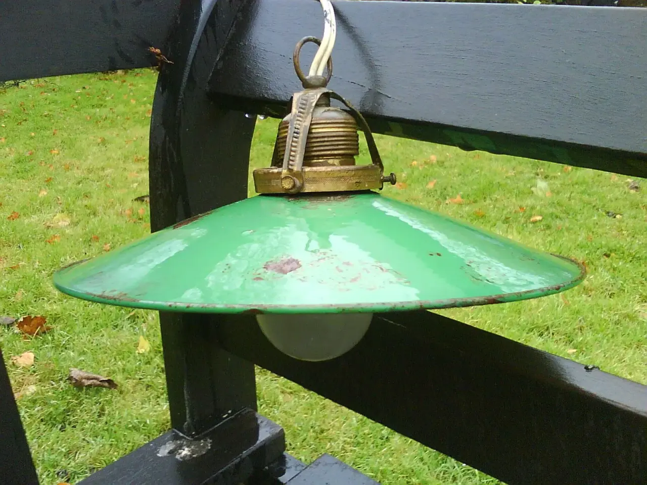 Billede 1 - Skomagerlampe/emalje gl.