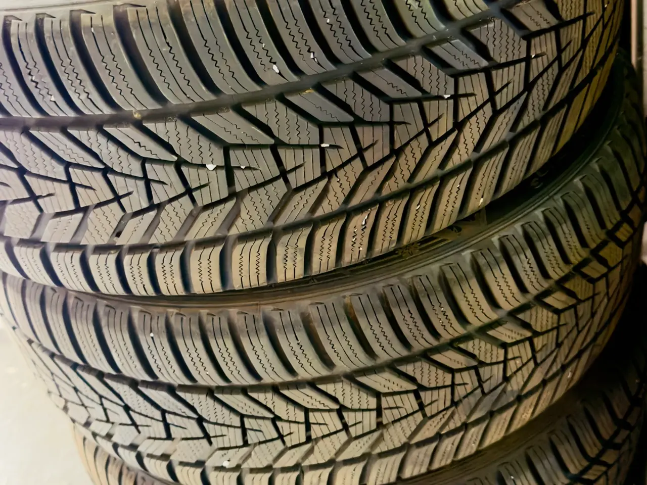 Billede 8 - ❄️ 4 stk. Hankook Winter i*cept evo3, 225/45R18