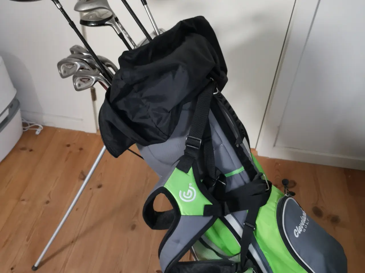 Billede 2 - Damegolfsæt (motorcaddy) 