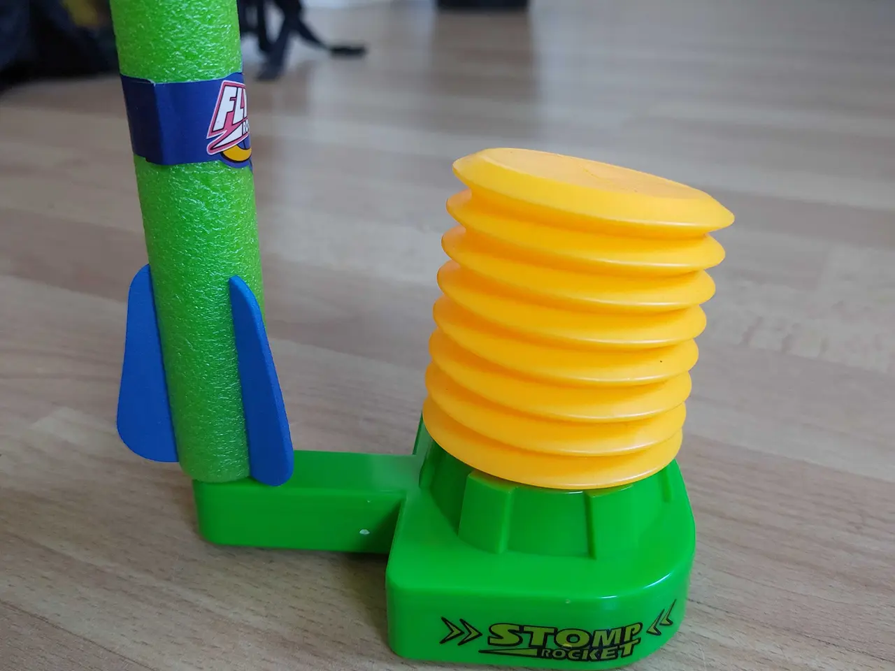 Billede 3 - Stomp rocket til ude eller inde leg