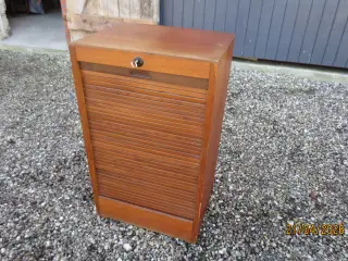 1 stk Jalousiskab i Teak træ