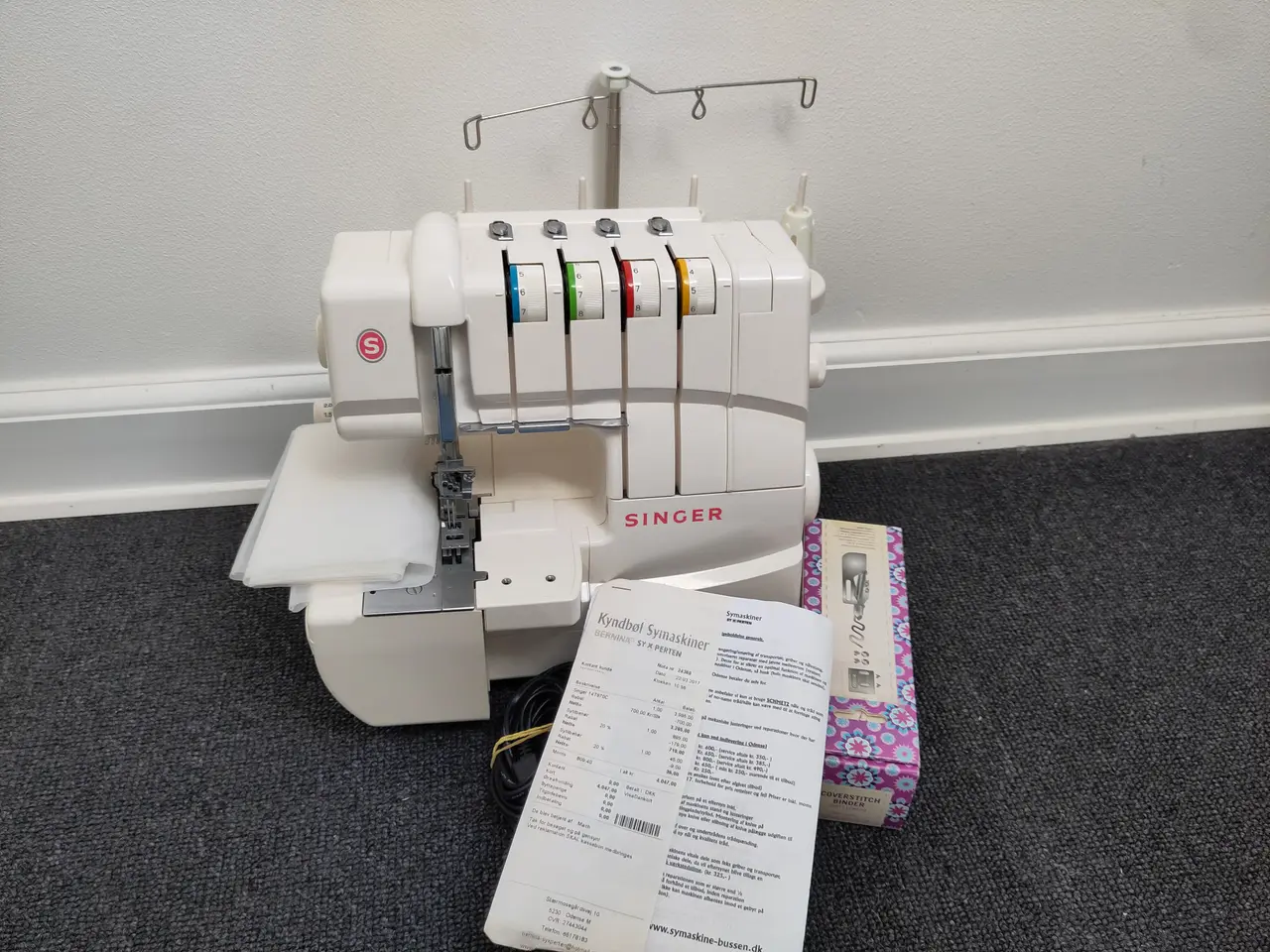 Billede 1 - Singer coverstich