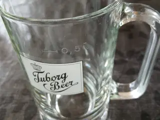 ½ liters Tuborg ølkrus