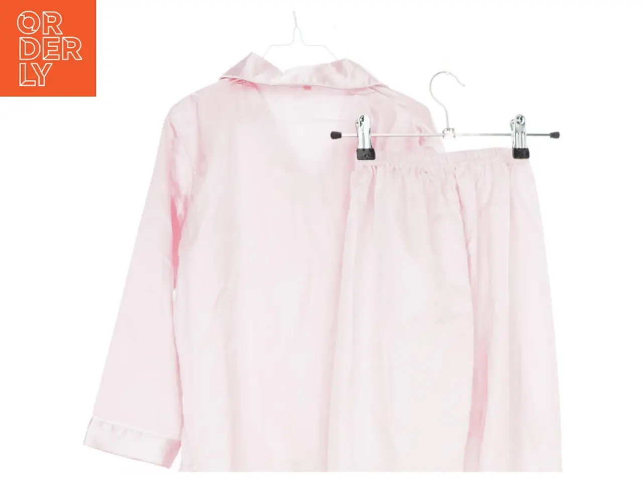 Billede 2 - Lyserødt pyjamasæt (str. 152)