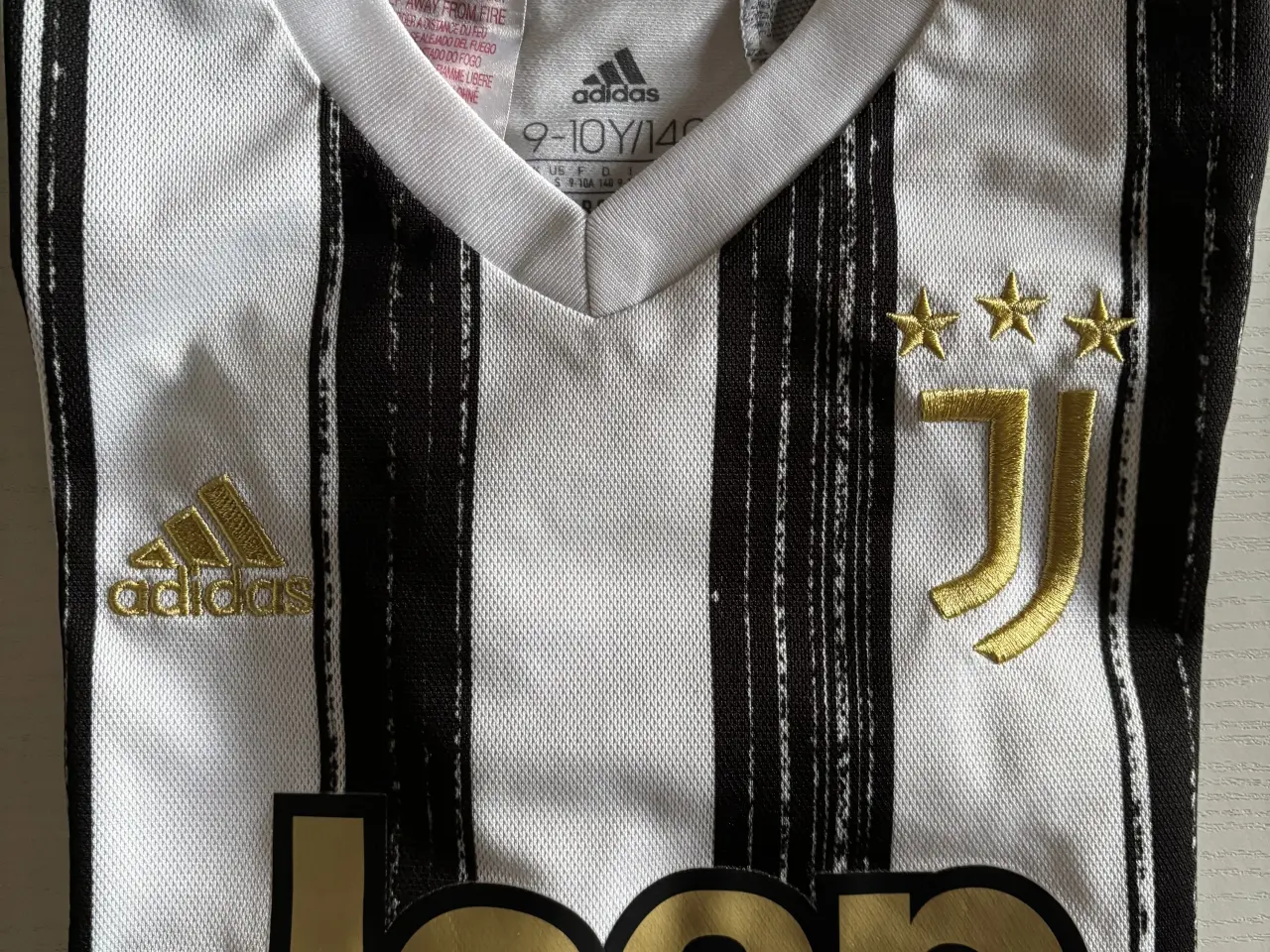 Billede 1 - Sportstøj, T-shirt ADIDAS str. 140