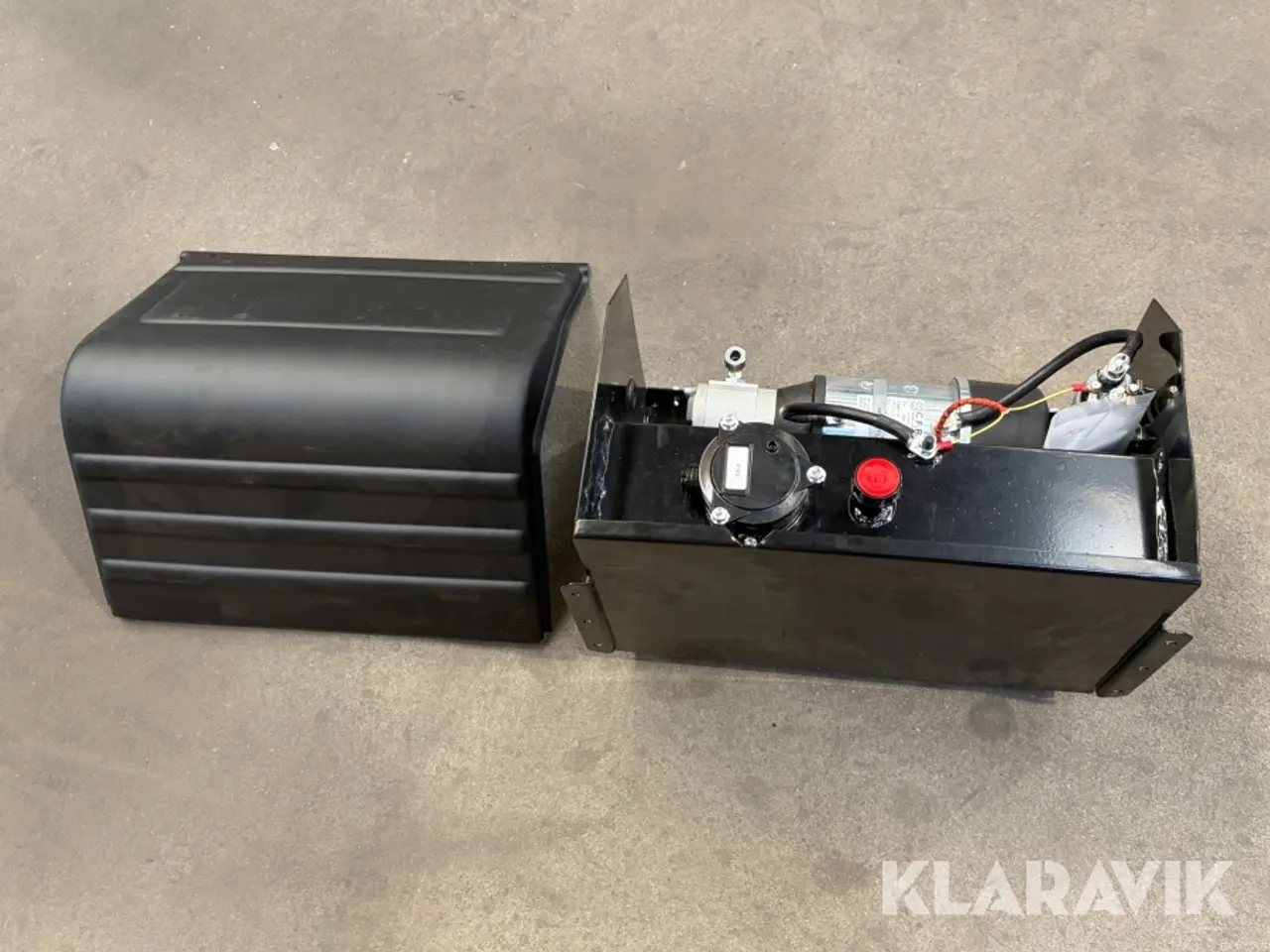 Billede 4 - Pumpestation 12V - 10,7 liters tank 1 styk