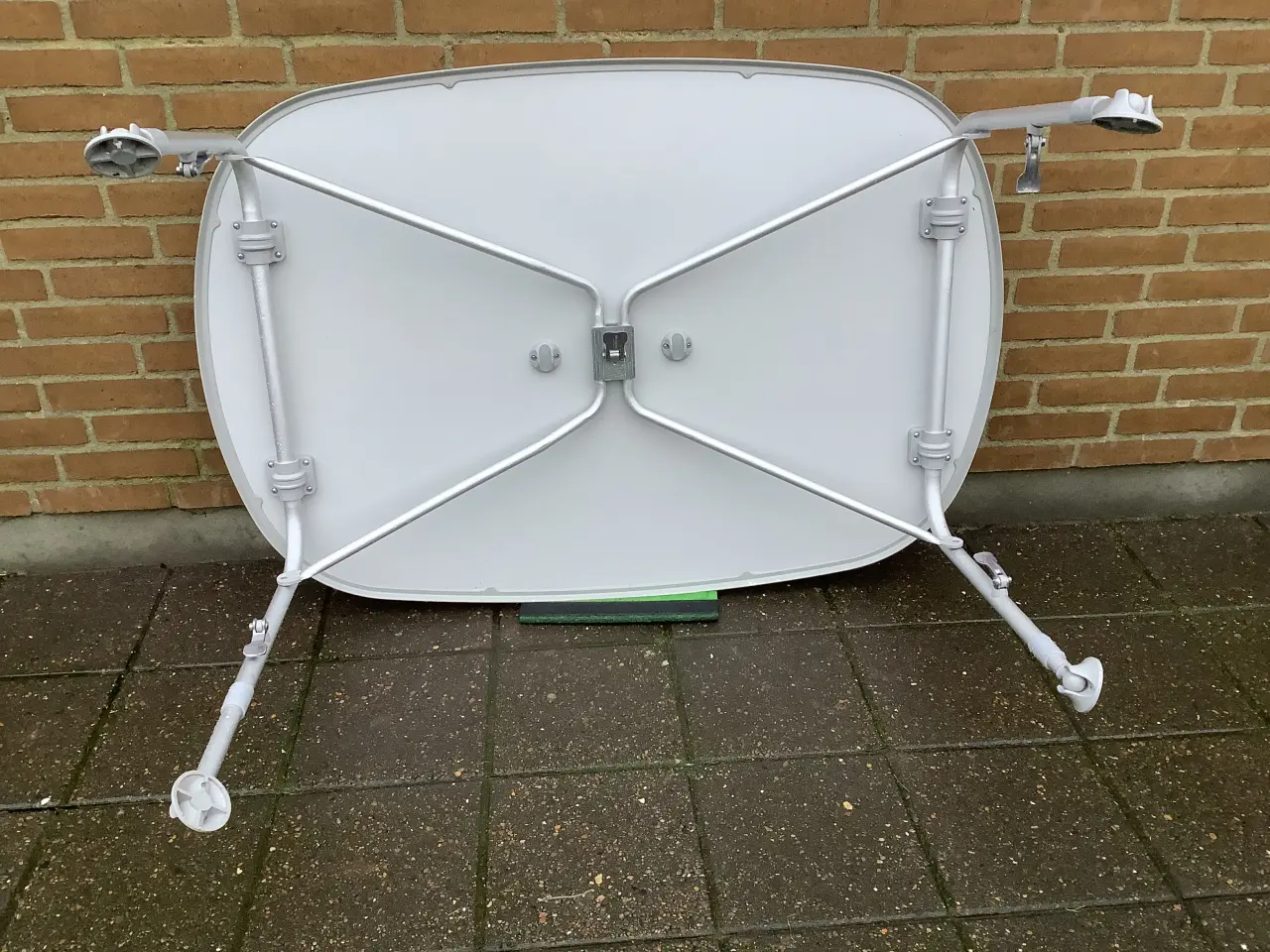 Billede 4 - Campingbord Westfield meget stabil