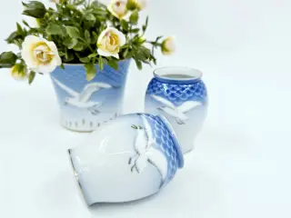 Mågestel vase med guldkant Porcelæn