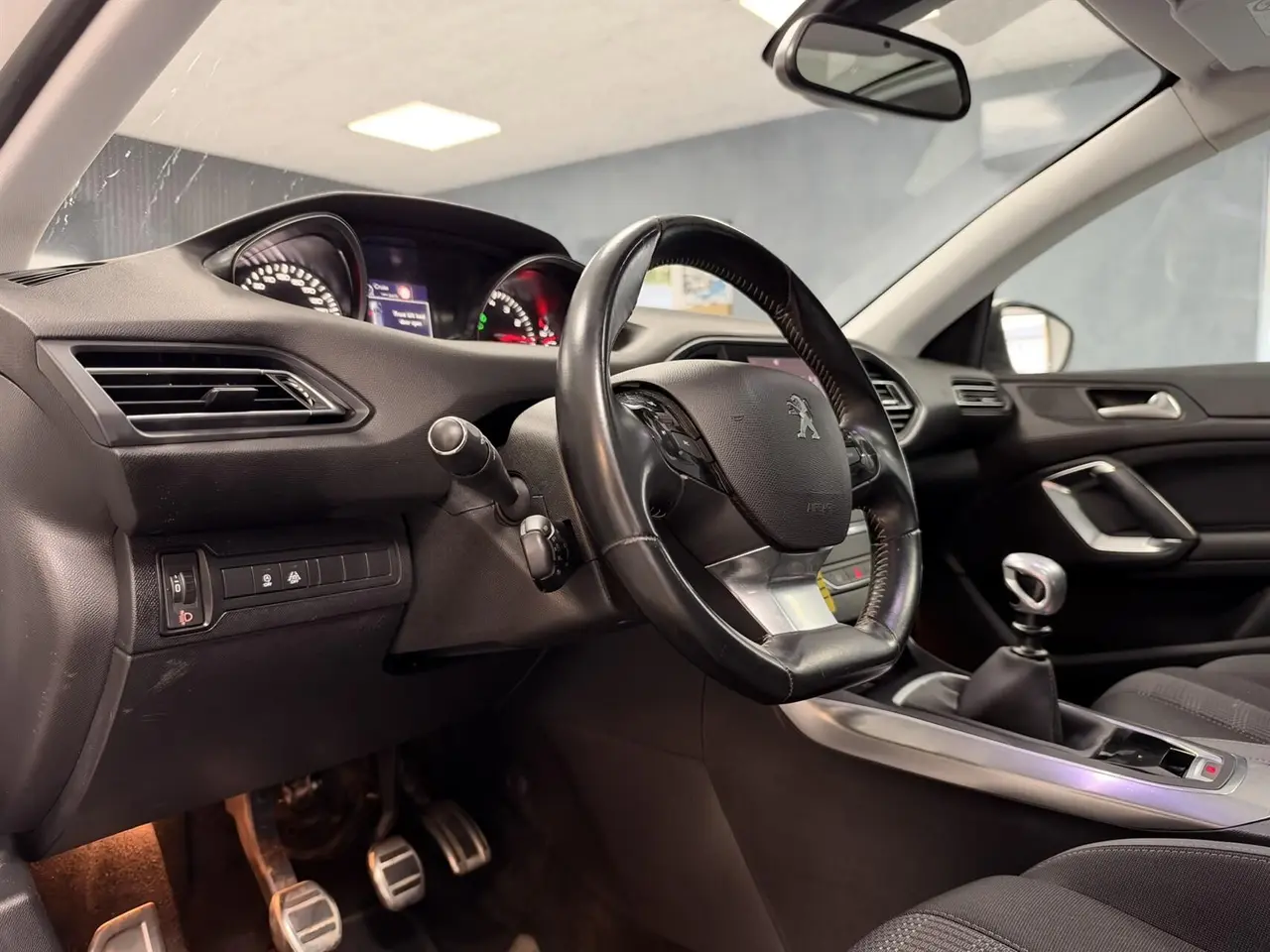 Billede 14 - Peugeot 308 1,2 PureTech Selection Sky 130HK 5d 6g