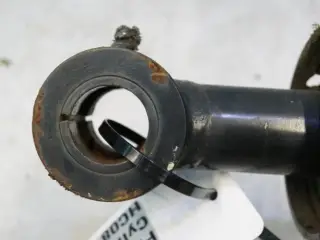 Massey Ferguson/Valtra Frontlæsser Cylinder