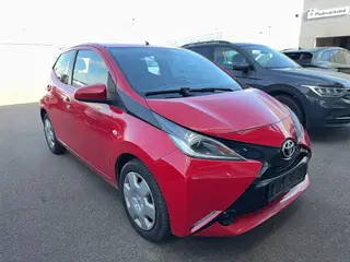 Toyota Aygo 1,0 VVT-i x-black