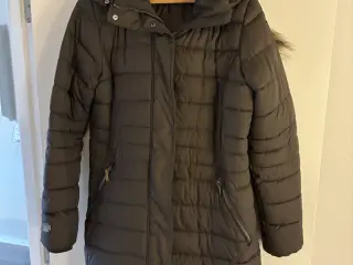 Jakke med hætte