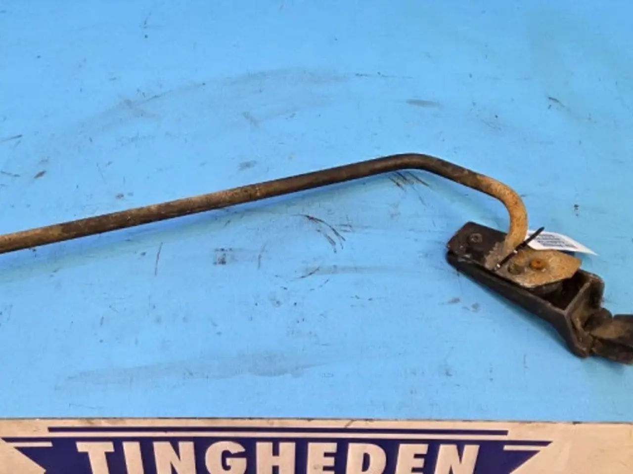 Billede 2 - John Deere 6300 Hængsel R.  RE46592