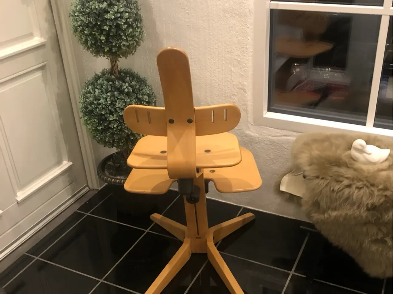 Billede 3 - Børnestol / junior stol mærke Stokke