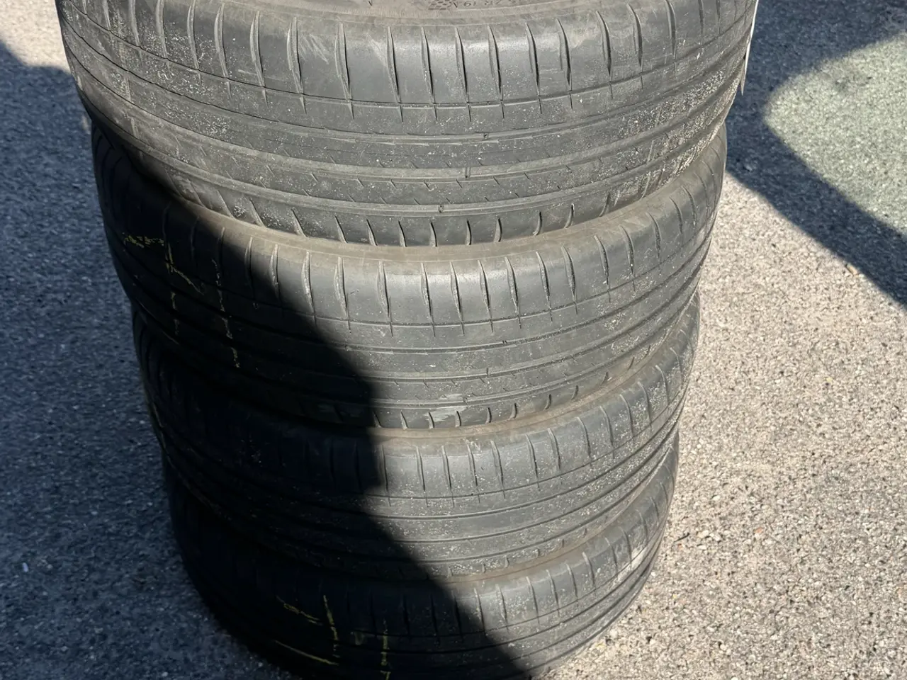 Billede 2 - Renault / Nissan alufælge med dæk . 5x114.3 krydsm