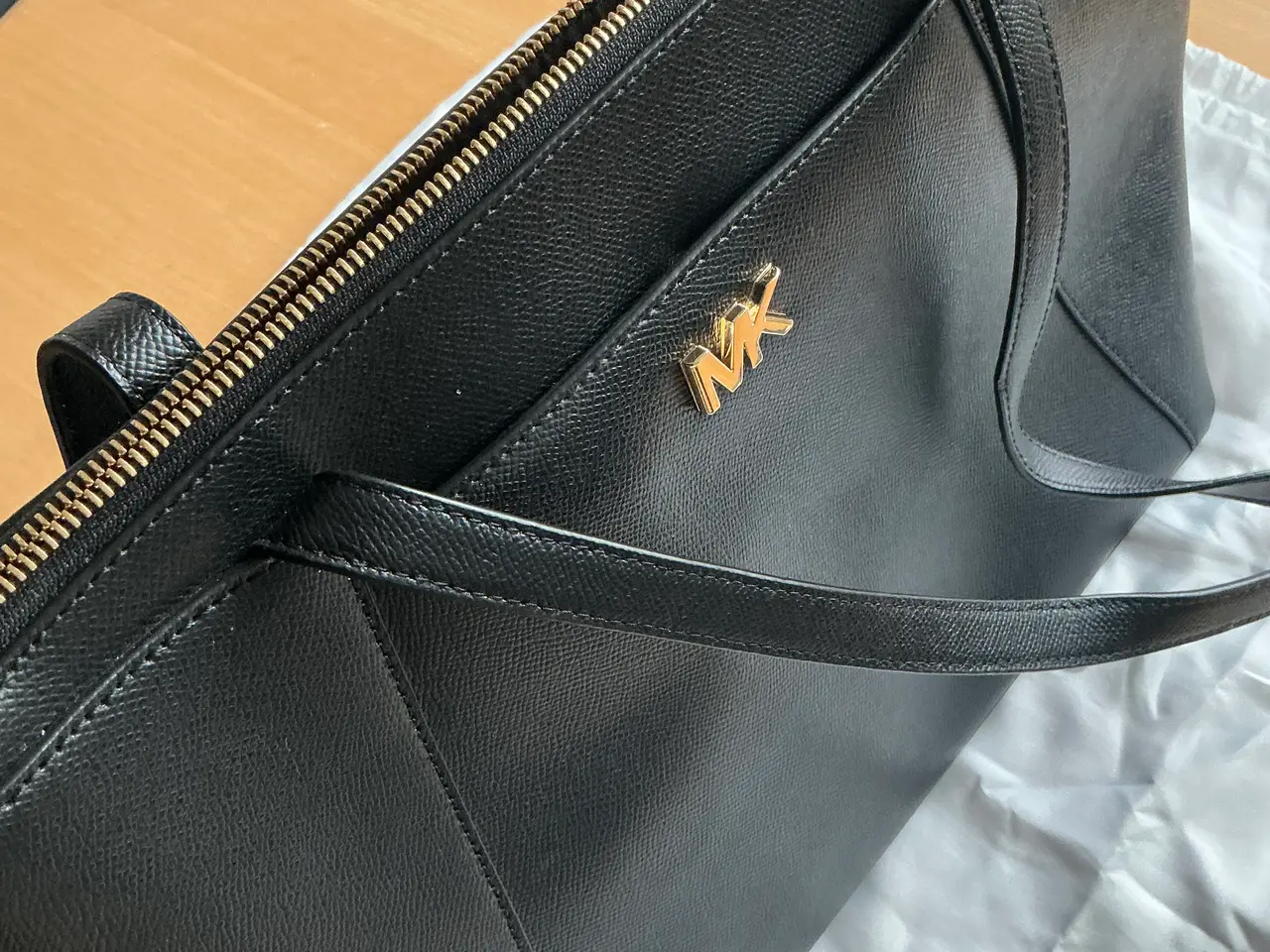 Billede 2 - Michael kors Skuldertaske brugt en gang
