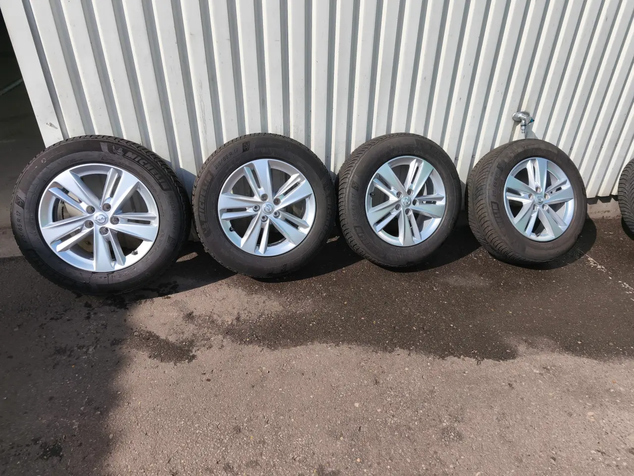 Billede 4 - Originale Opel Alufælge med vinterdæk