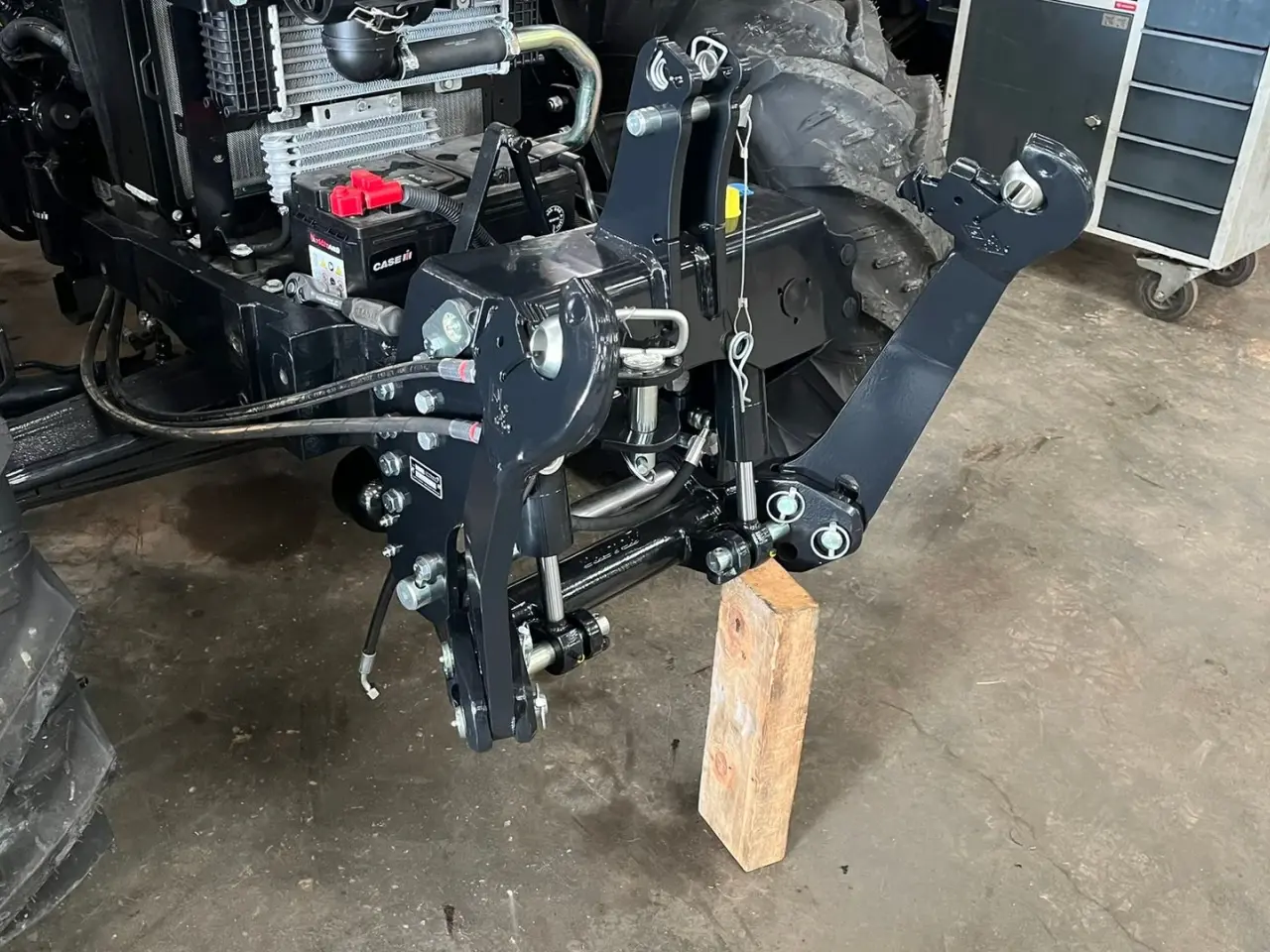 Billede 11 - Sauter Til CASEIH Vi kan levere frontlifte til din CaseIH traktor til en god pris.