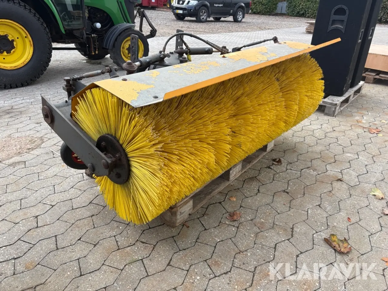 Billede 1 - Kost til fejemaskine eller traktor