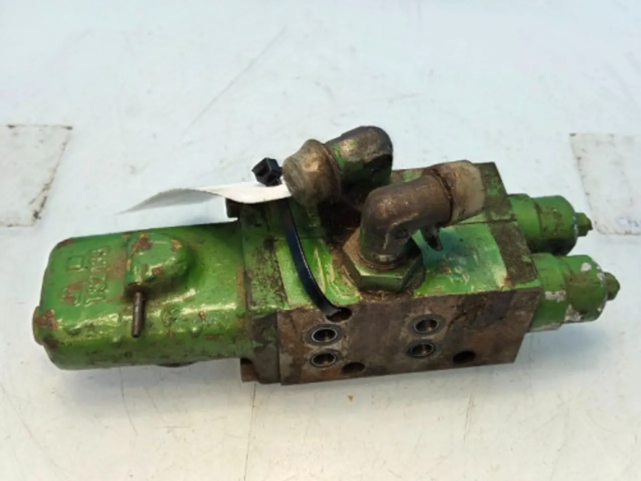 Billede 6 - John Deere 2040 Hydraulikventil AL34595