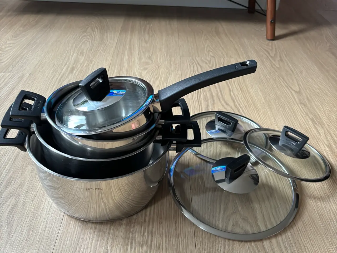 Billede 3 - Lækkert grydesæt mærket Scanpan Brund