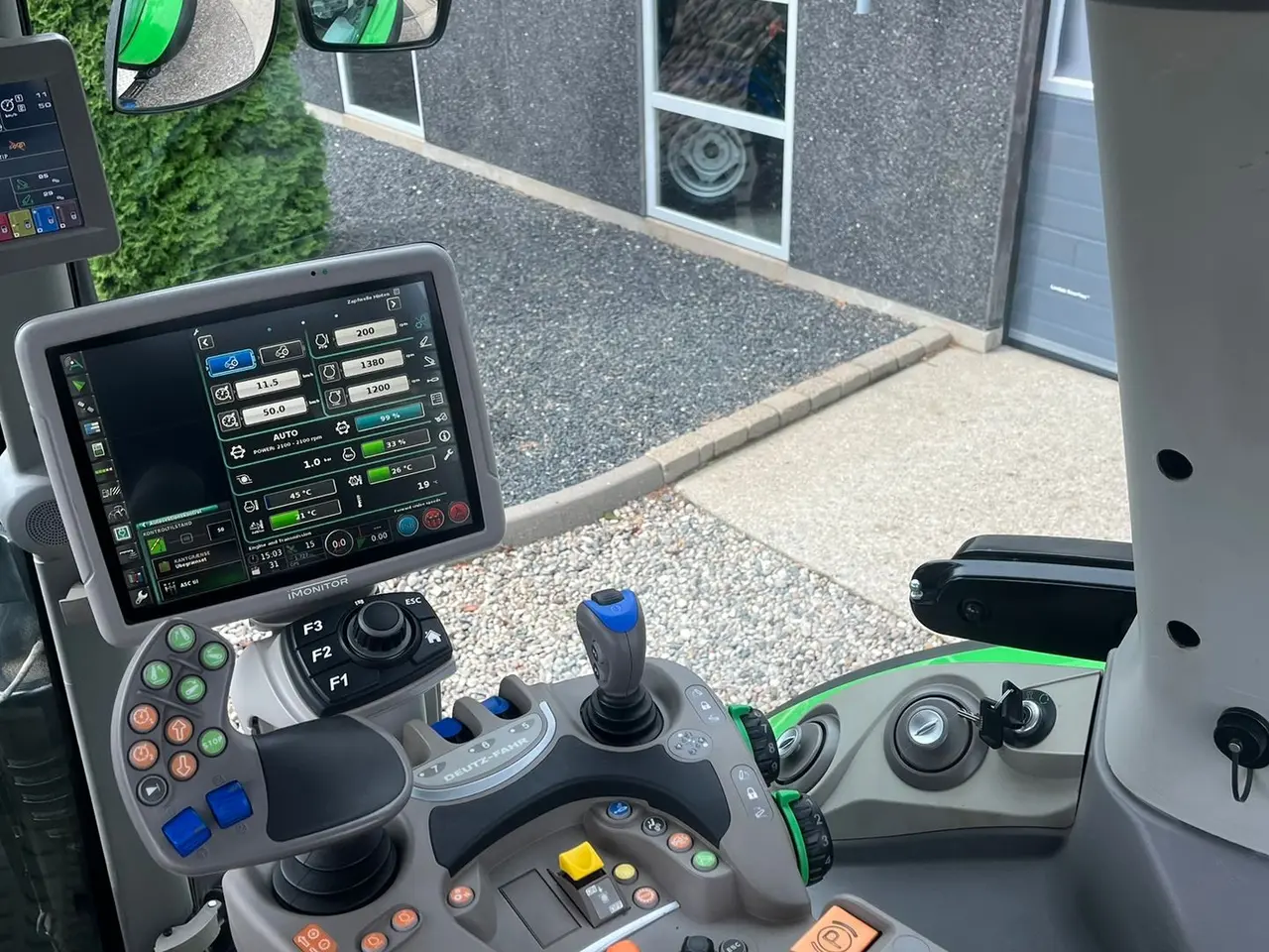 Billede 7 - Deutz-Fahr Agrotron 6215 TTV Med frontlift