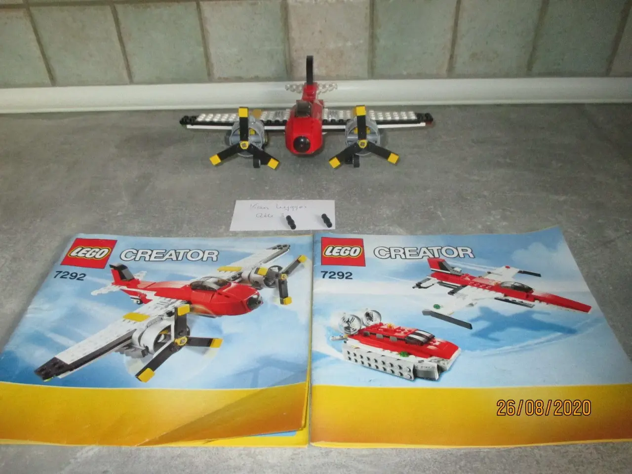 Billede 1 - komplet lego creator med 2 manualer står pt. til p
