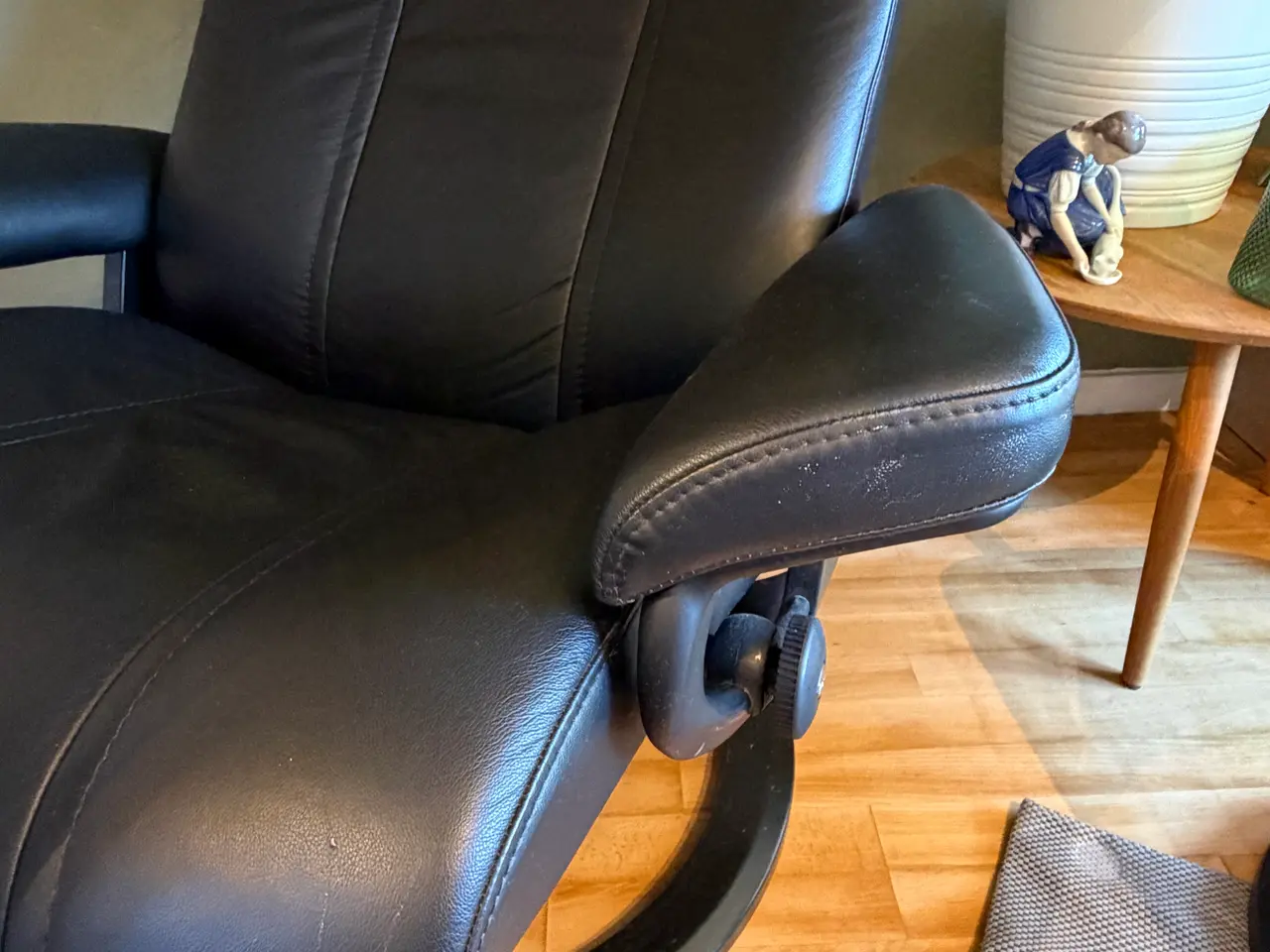 Billede 4 - Stressless lænestol med fodskammel 
