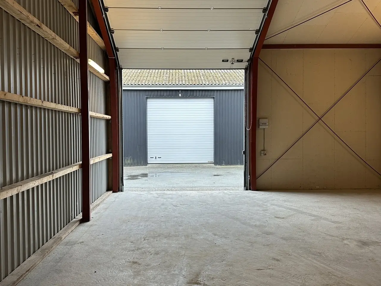 Billede 3 - 90 m2 højloftet lager