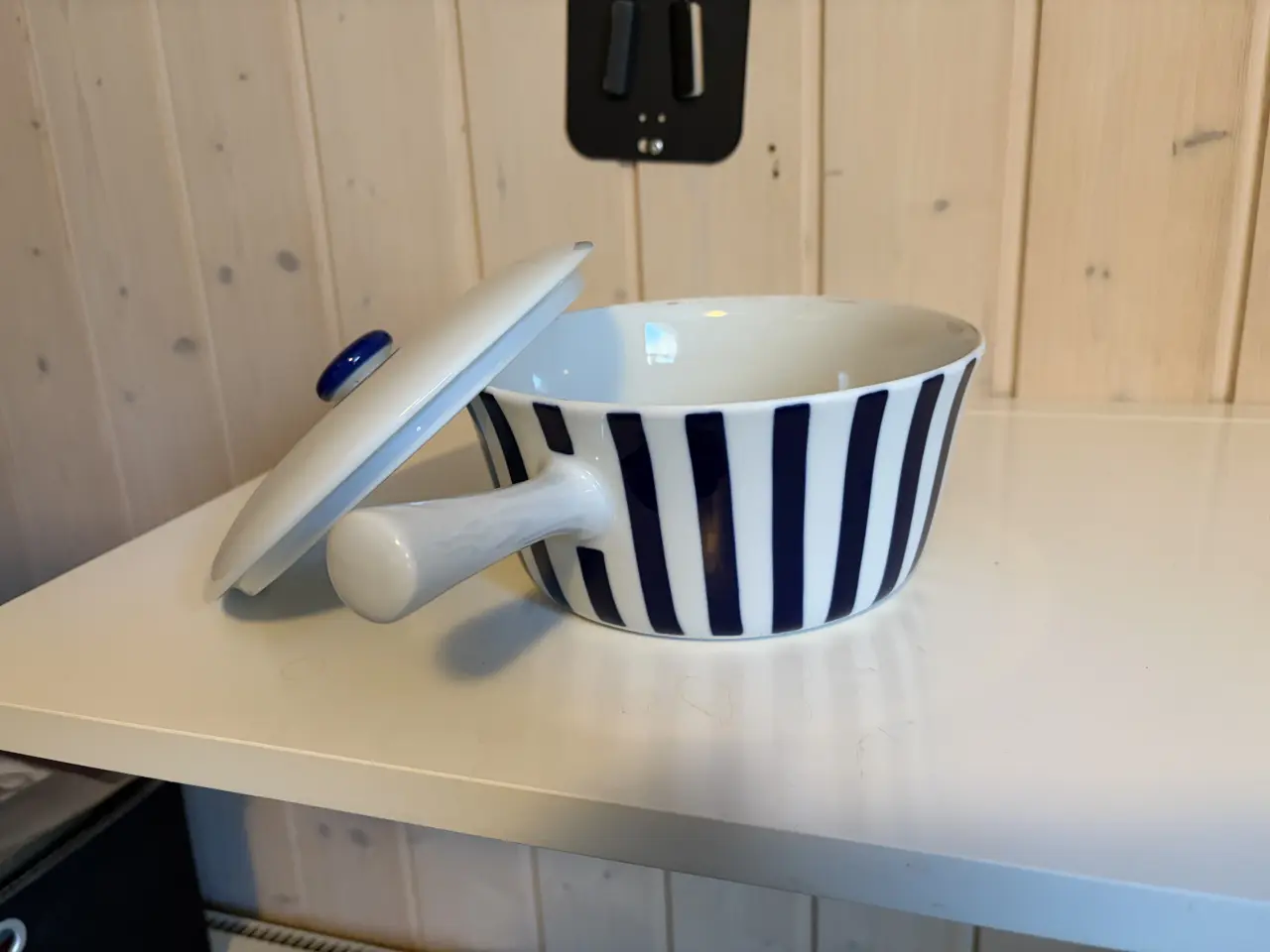 Billede 1 - Blå Lyngby ildfast.