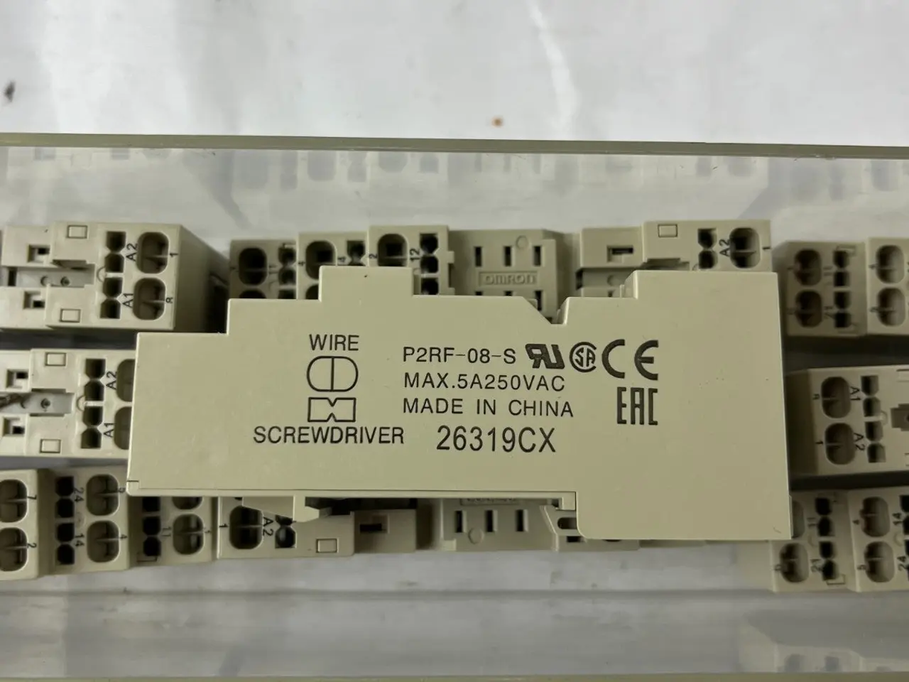Billede 4 - Omron P2RF-08-S relæ Socket 8‑Pin Screwless Clamp