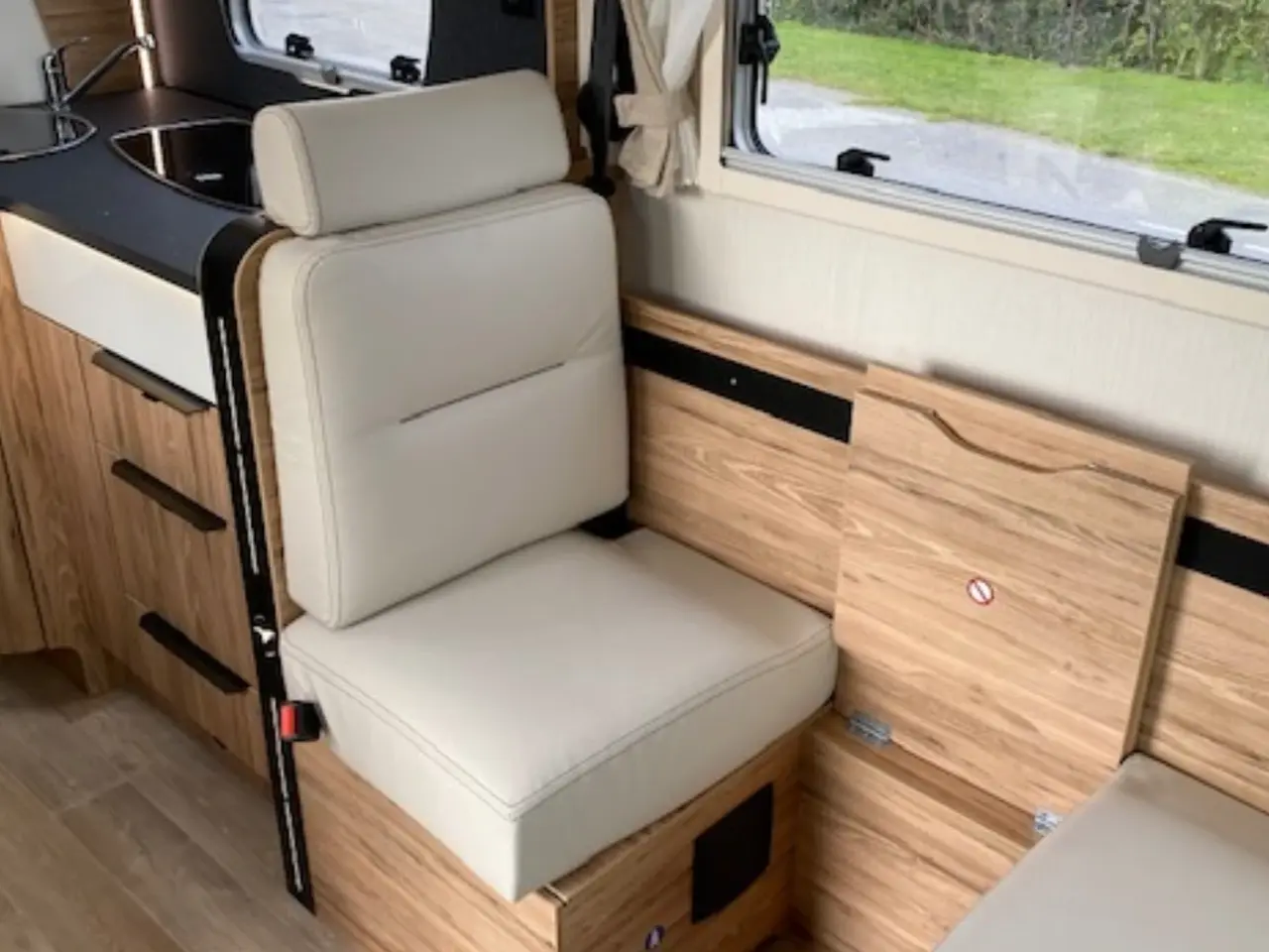 Billede 16 - Pilote P 696 D Évidence