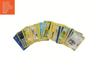 Stor kortsamling fra Pokemon 100+ kort
