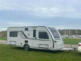 Knaus Südwind Black Selection 580 UF