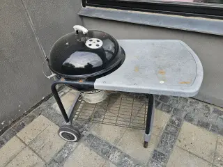 Weber kuglegrill inkl. bord