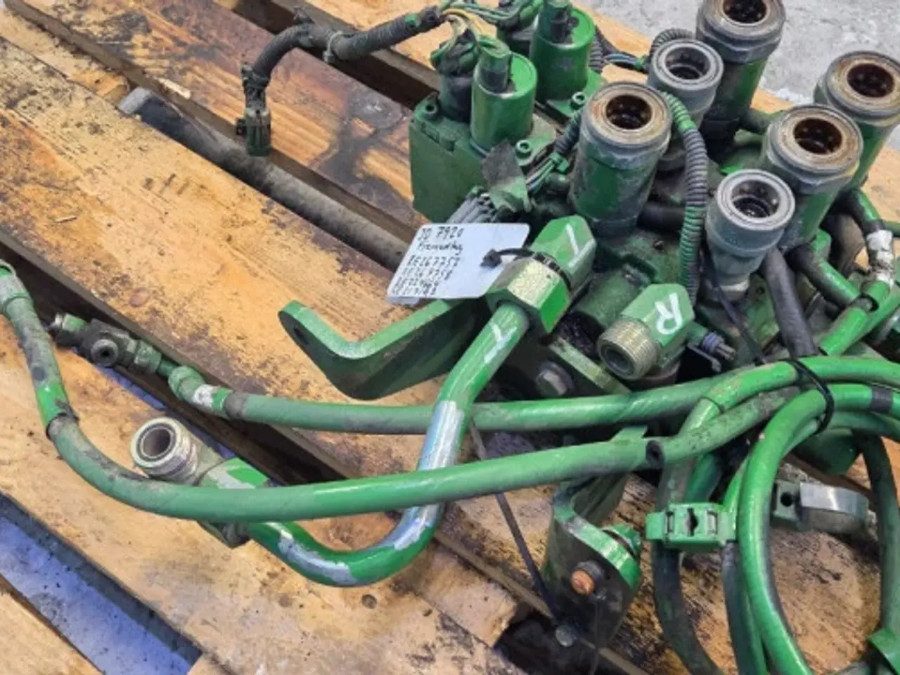 Billede 19 - John Deere 7920 Hydraulikventil RE267757