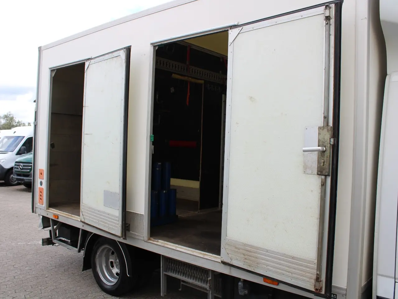 Billede 15 - Iveco Daily 3,0 35C18 Alukasse m/lift AG8