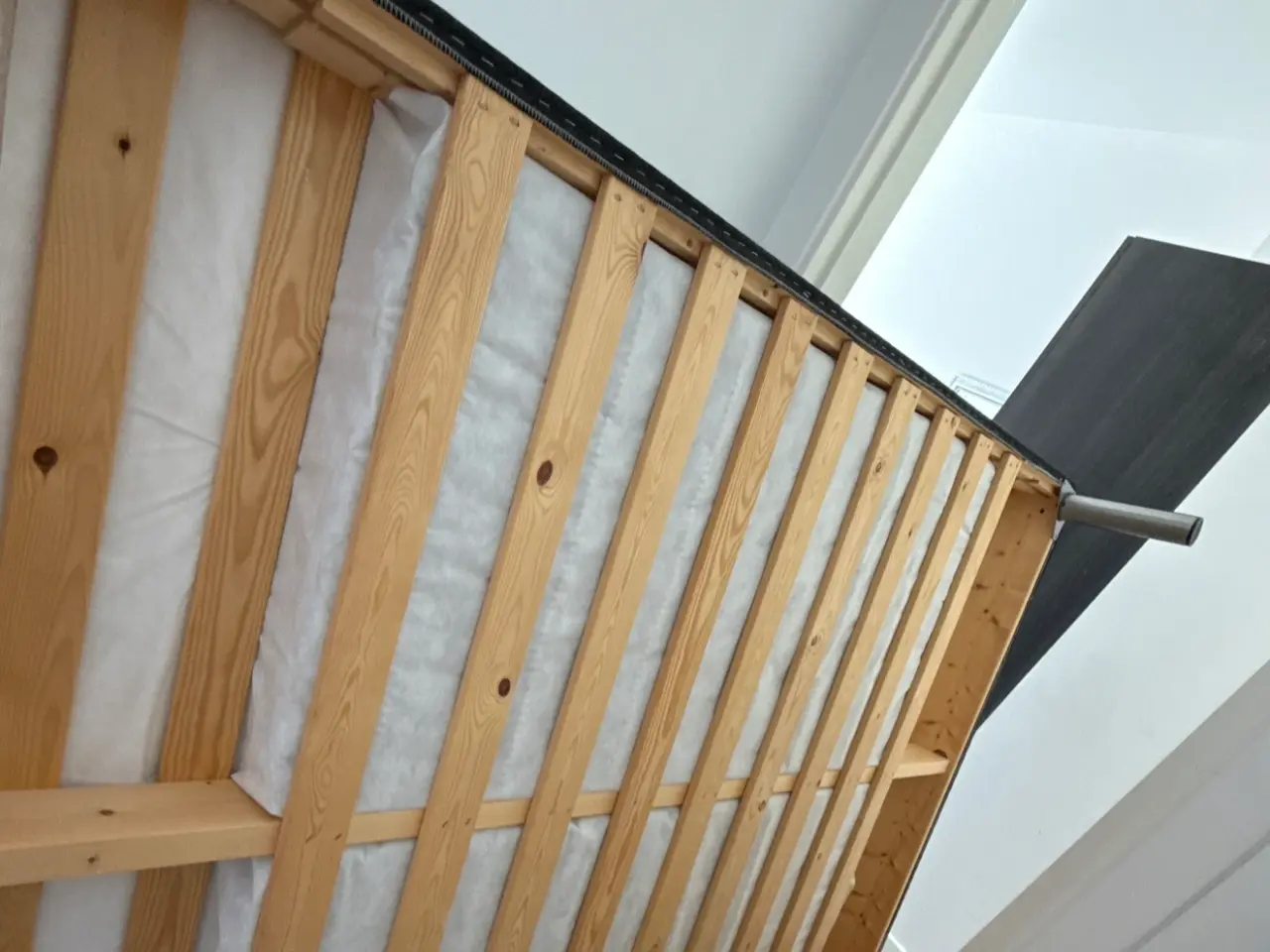 Billede 10 - Sælger en flot og komfortabel IKEA dobbeltseng i s