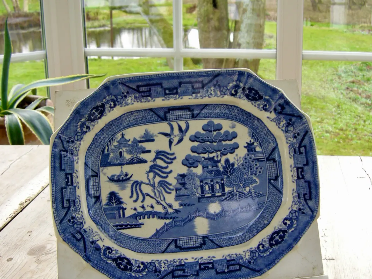 Billede 6 - Engelsk fajancefad Blue Willow, Staffordshire