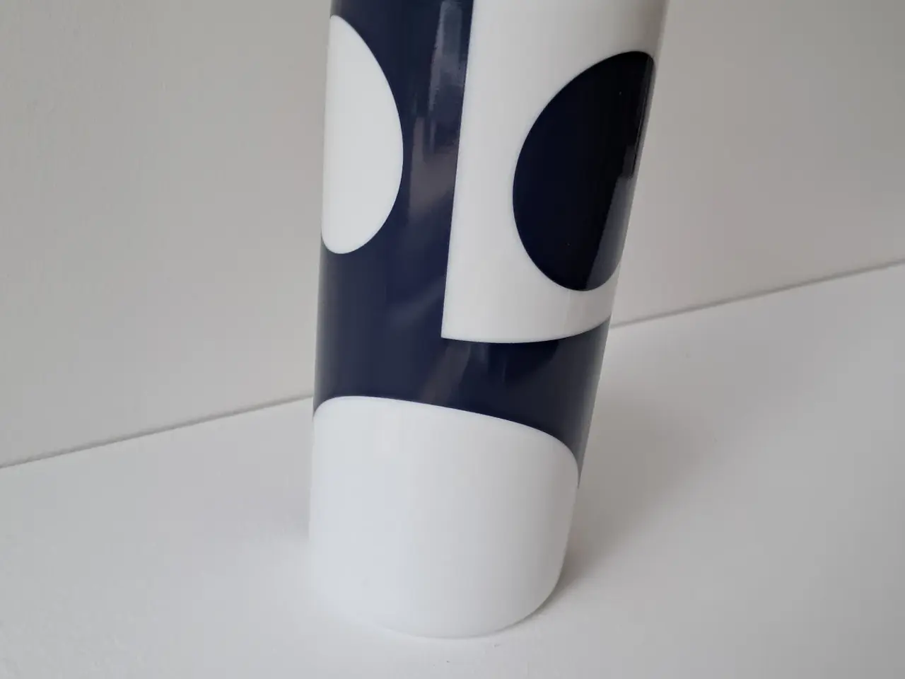 Billede 3 - Verner Panton vase mørkeblåblå og hvid.