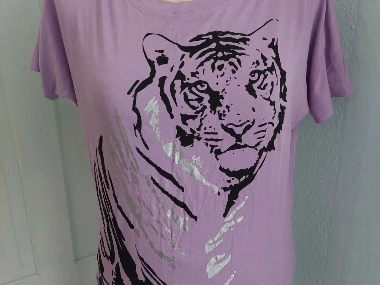 Billede 3 - T-shirt, ambitionfly, str. 42