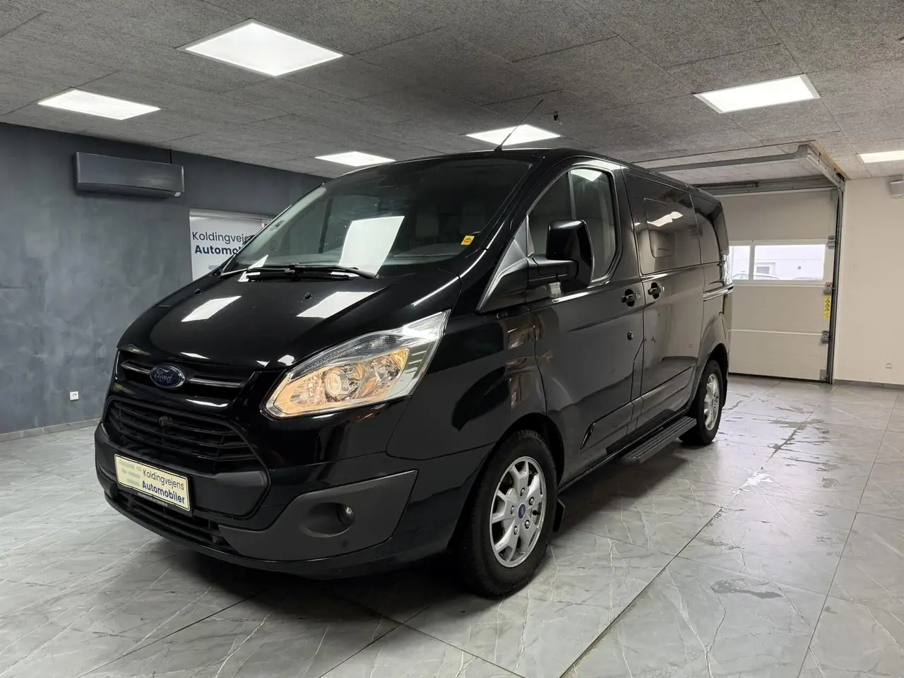 Billede 2 - Ford Tourneo Custom 300 L 2,2 TDCi Titanium 125HK 6g