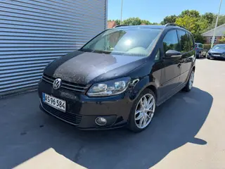 VW Touran 2,0 TDi 140 Highline DSG BMT 7prs