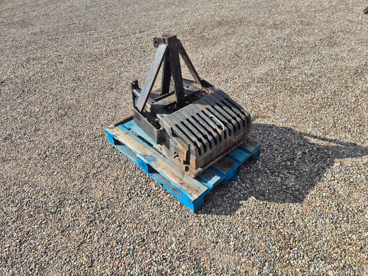 Billede 1 - Valmet Frontvægte 37,5kg.
