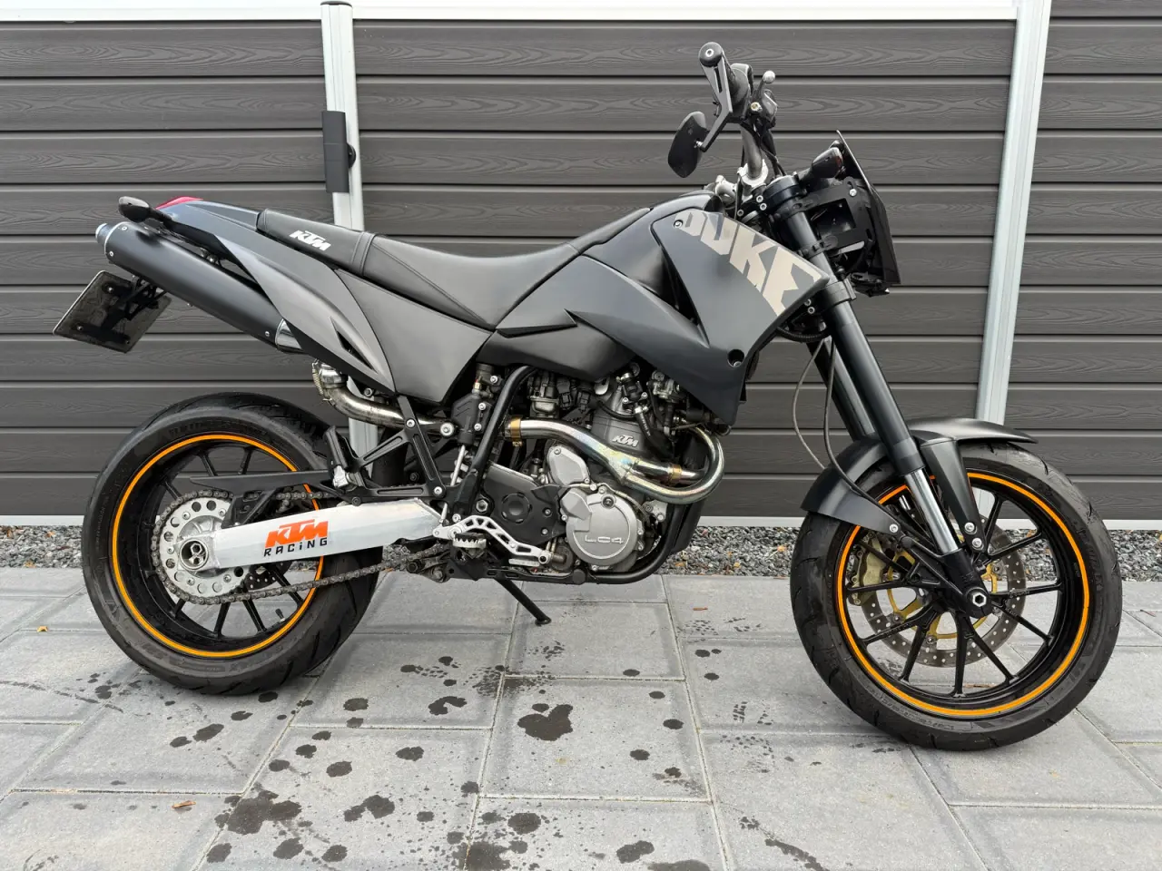 Billede 2 - KTM DUKE 640 LC4 - Kun kørt 9600km.