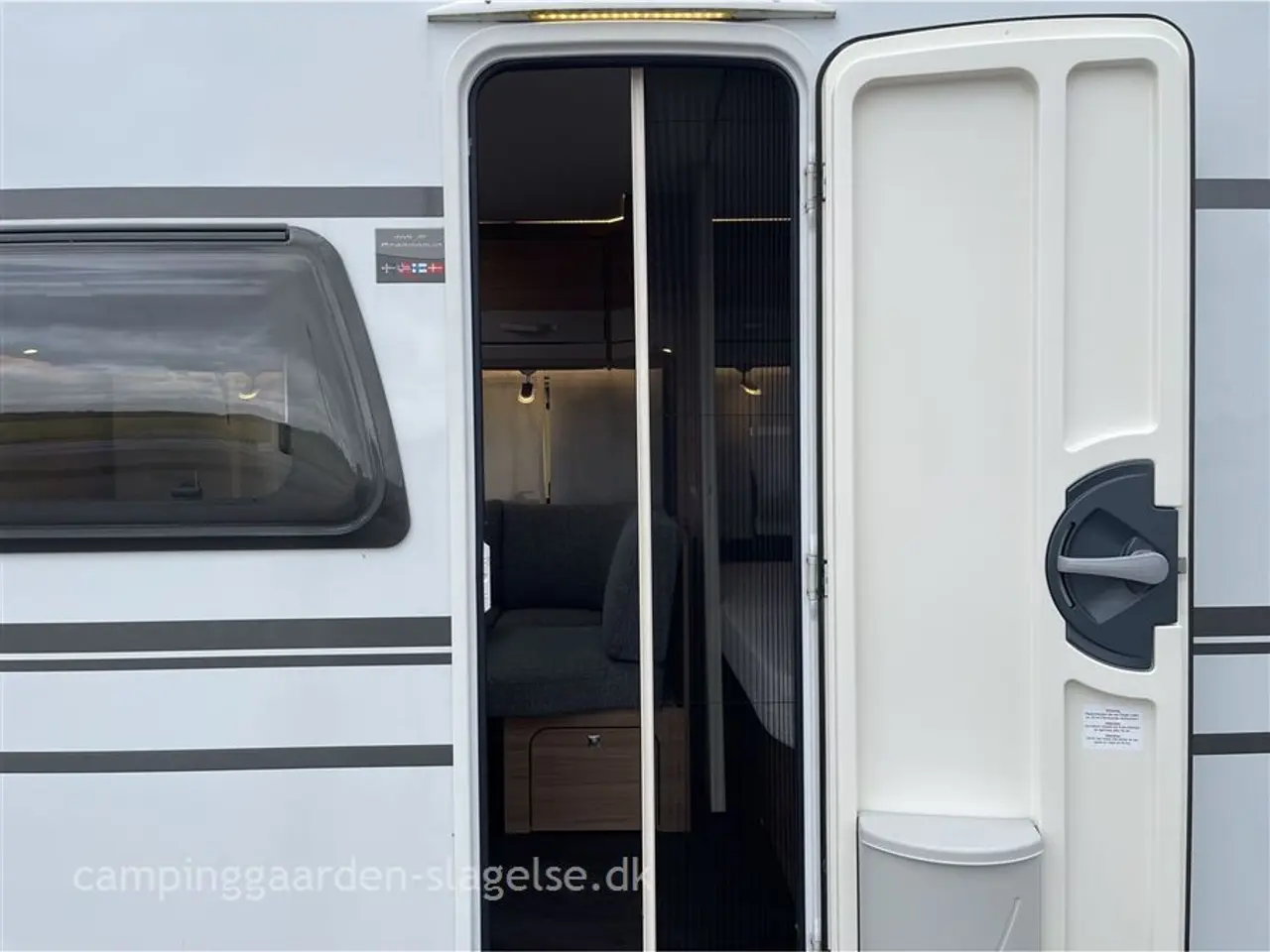 Billede 2 - 2022 - Dethleffs Camper 540 QMK D-Line KOMMISSIONSVOGN