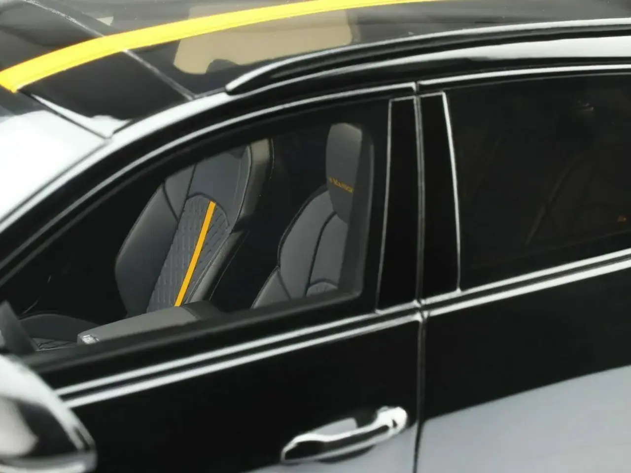 Billede 6 - 2019 Audi RS6 Avant 1:18 Limited Edition
