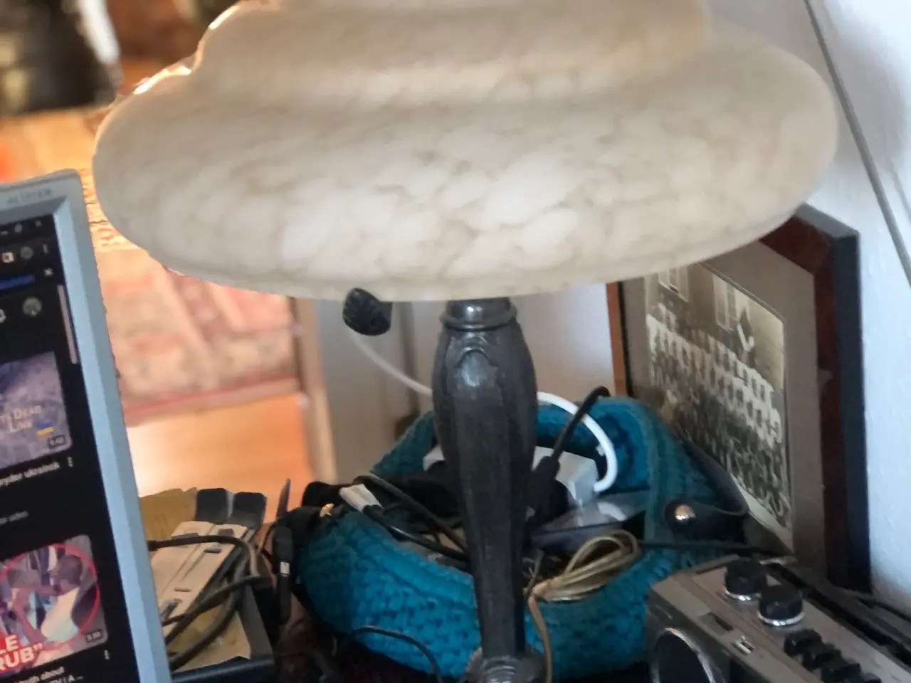 Billede 1 - Lampe med stor skærm i glas dia ca. 37 cm