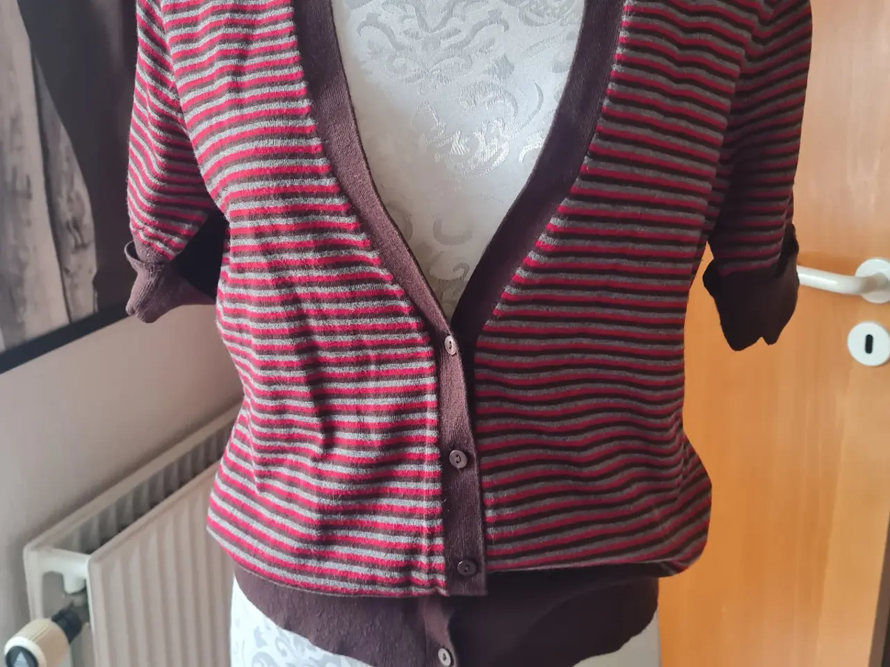Billede 2 - Therese trøje/cardigan str L
