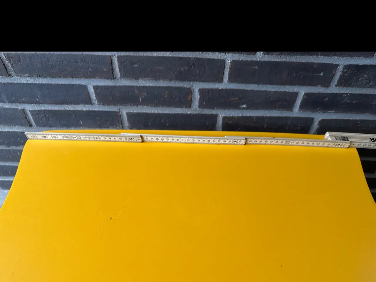 Billede 3 - Gult sidebord / sofabord med hylde